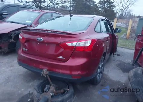 2014 Ford Focus Se z USA, uszkodzony, nr VIN 1FADP3F20EL449486